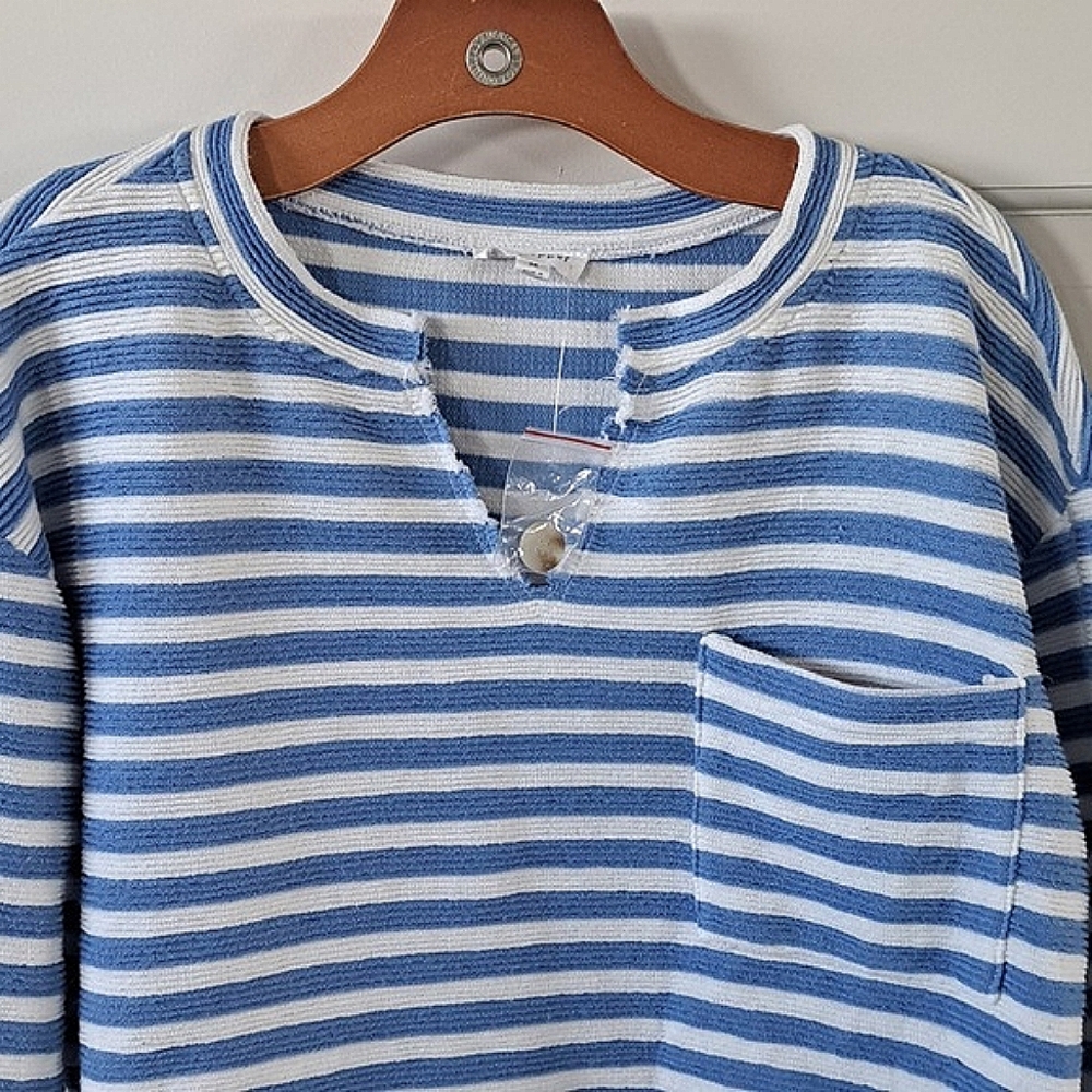 Blu Pepper Oversized Cropped Textured Boxy Blue White Striped Pullover Sweater - Picture 2 of 9